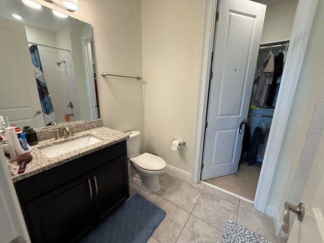 Building Photo - 7 bedroom/6 bath Dr. Phillips Home