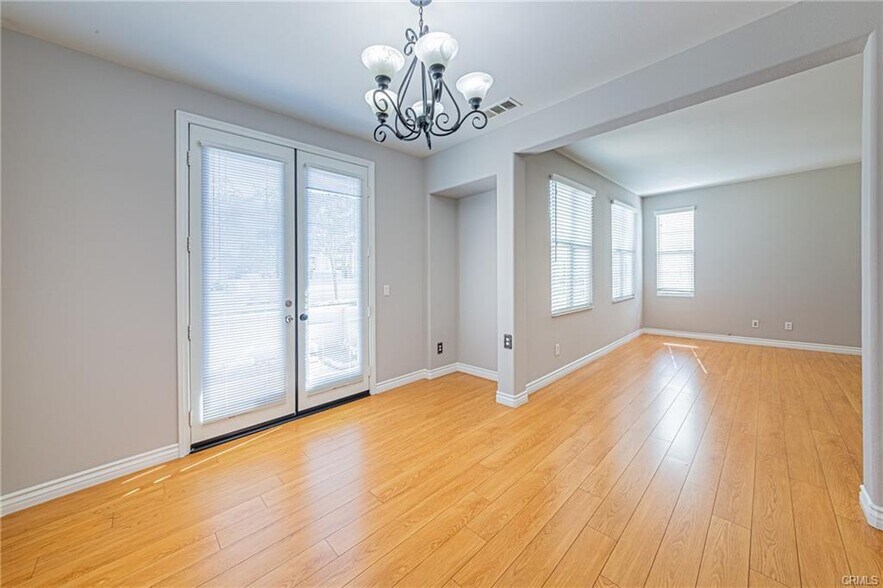 Building Photo - 138 S Hidden Path