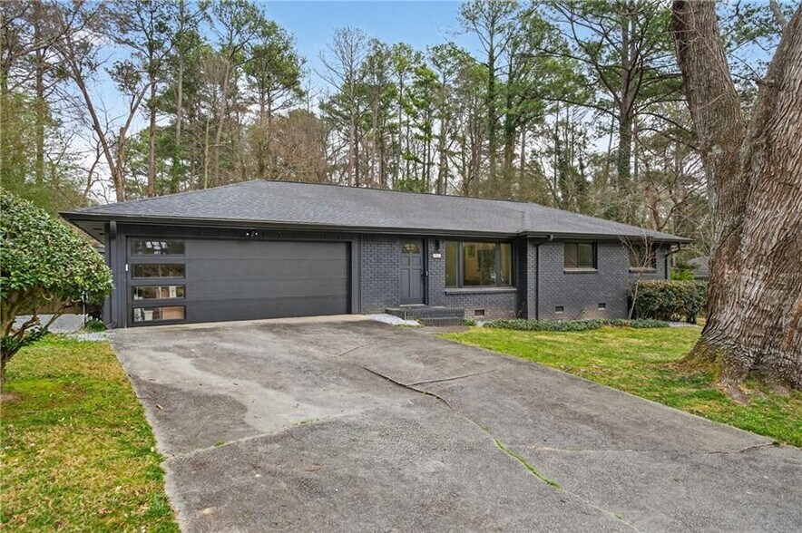 Building Photo - 2956 Marlin Cir