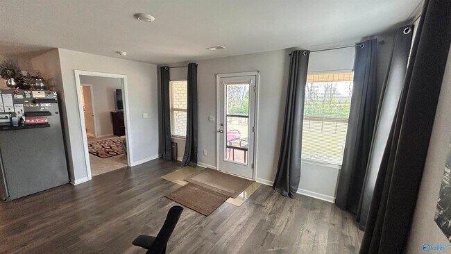 Building Photo - 174 Meadow Ridge Dr