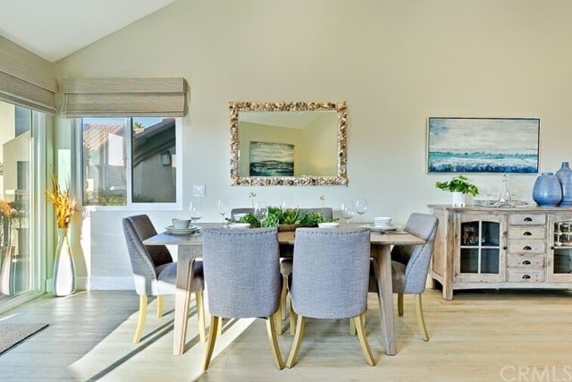 Building Photo - 420 Lake St