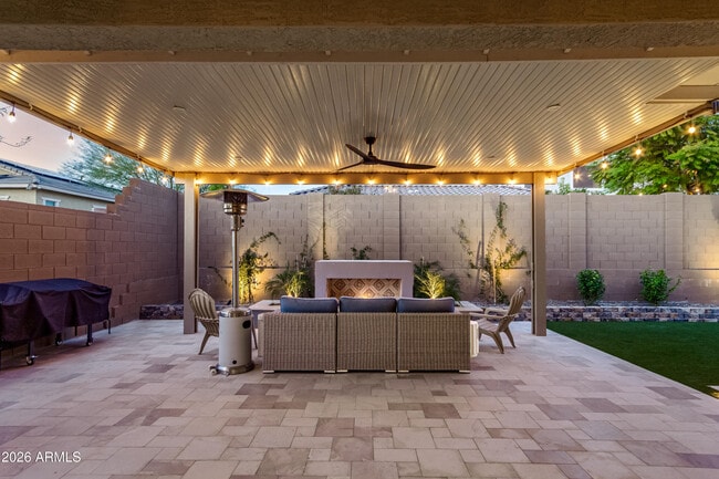 Building Photo - 2034 W Sleepy Ranch Rd