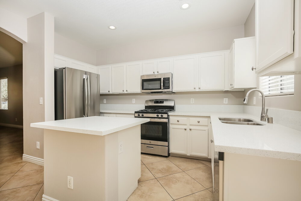 Building Photo - 7448 Bouquet Canyon St