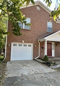 Building Photo - 114 W Green St