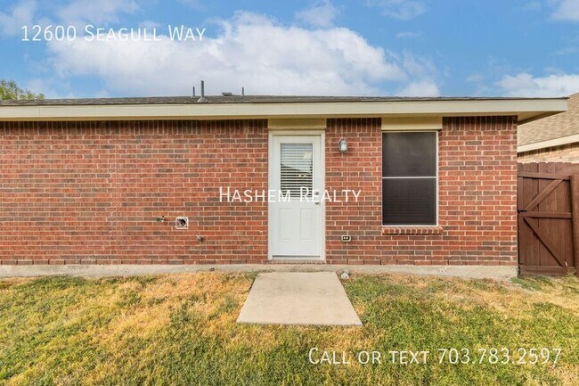 Building Photo - 12600 Seagull Way