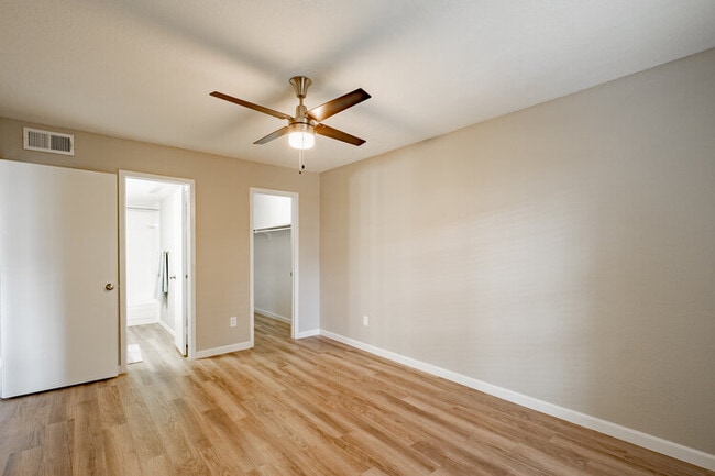 Bedroom - 8700 Broadway