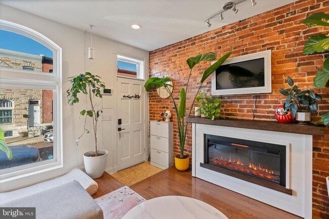 Building Photo - 431 S Robinson St