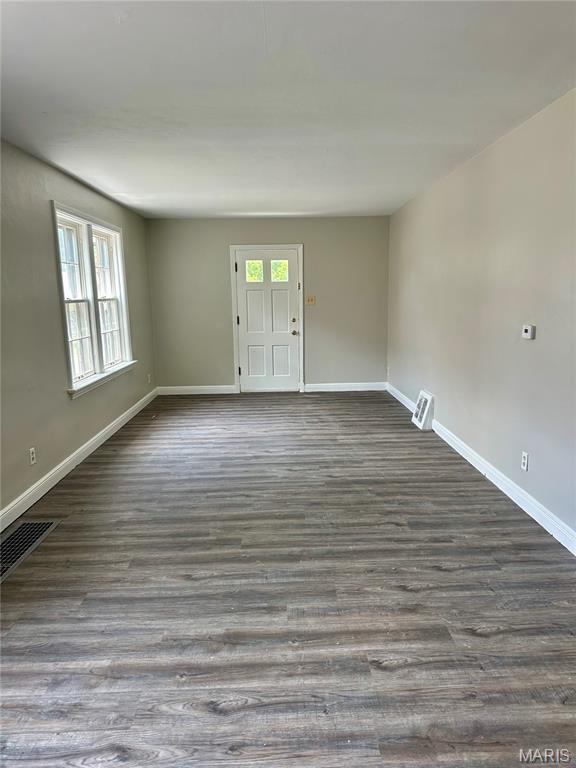 Building Photo - 1422 Tamerton Ave