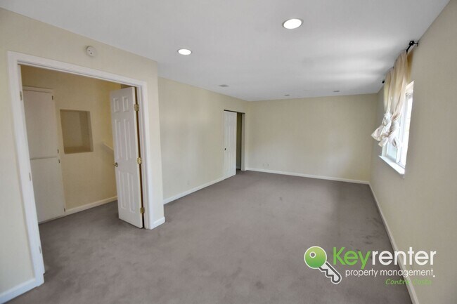 Building Photo - 2810 Bowlin Ave