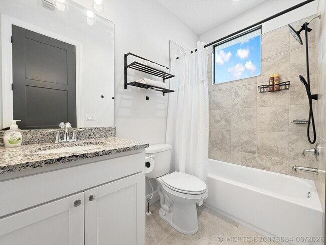 Building Photo - 9221 SW Esule Way