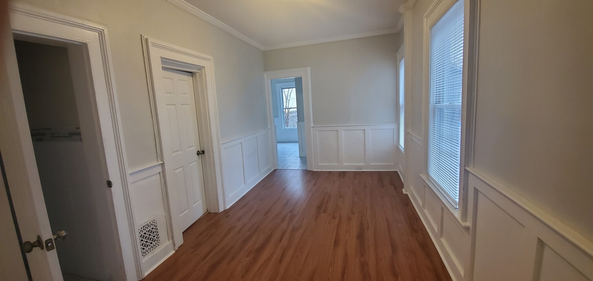 Building Photo - 641 Ferry St