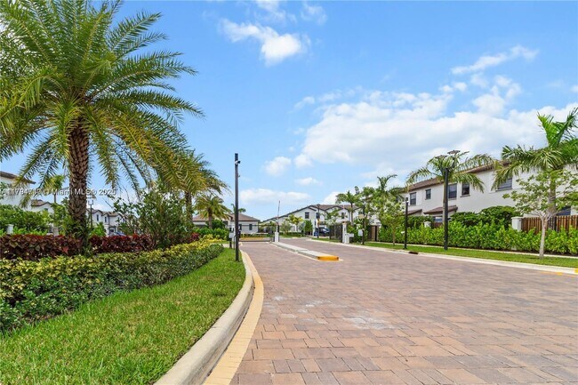 Building Photo - 221 SW 159th Way