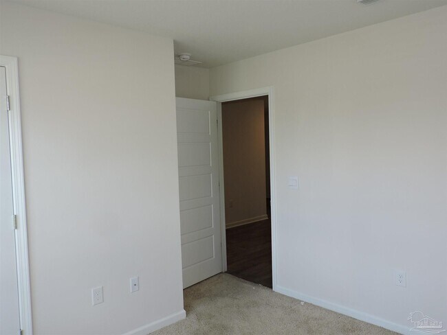 Building Photo - 7580 Steeplechase Blvd