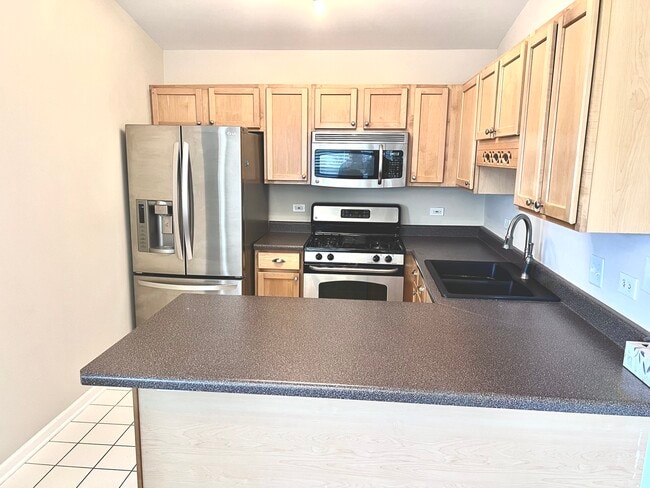 Building Photo - 1288 N Red Oak Cir