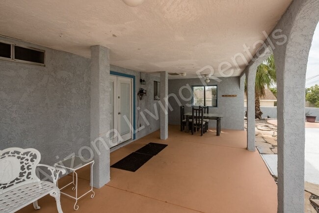 Building Photo - POOL HOME WITH CASITA