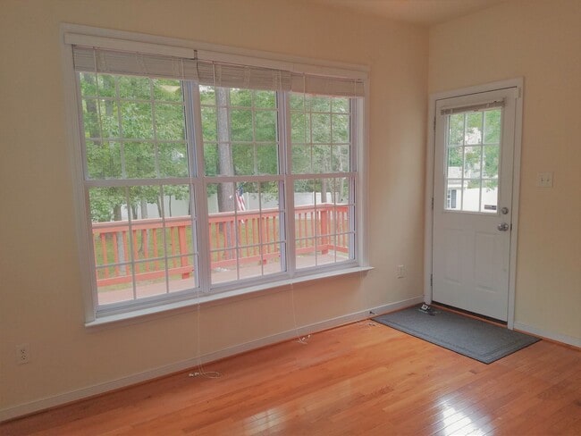 Building Photo - Beautiful transitional 4 bedroom brick rancher on quiet street just off of Hull Street/Genito Roa...