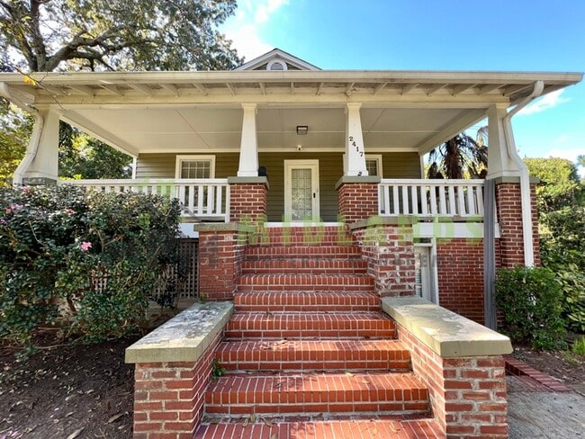 Building Photo - 2417C Clark Street