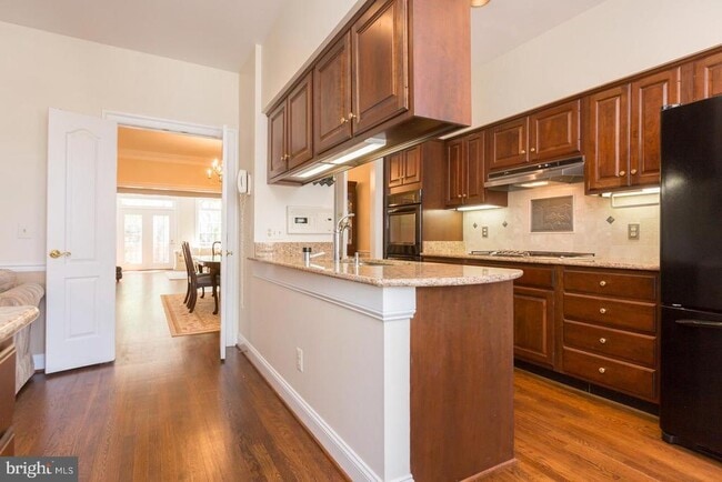 Building Photo - 4062 Mansion Dr NW