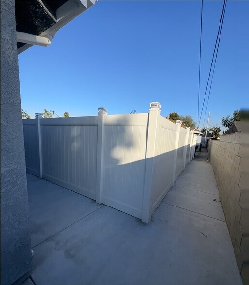 Building Photo - 13809 Actina Ave