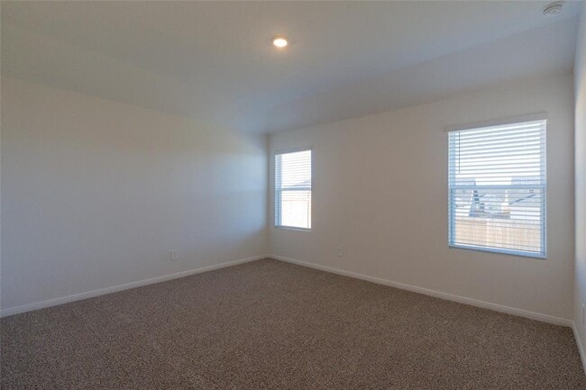 Building Photo - 223 Las Lomas Dr