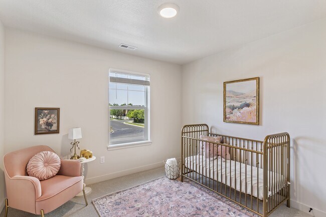 Building Photo - 1175 N Meridian Ln