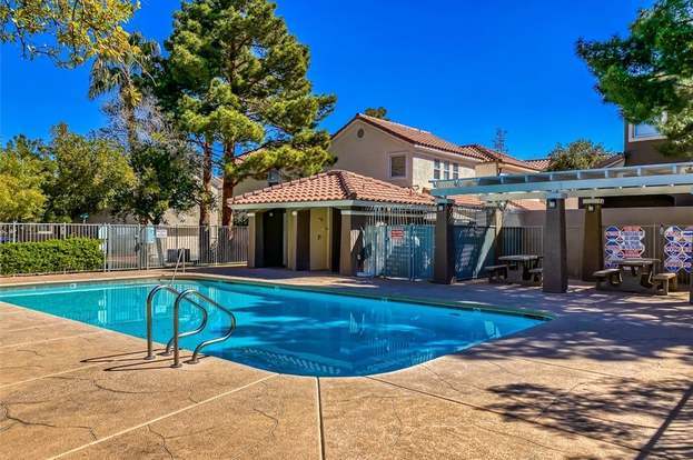 Building Photo - 1425 Bow Creek Ct