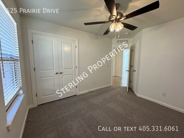 Building Photo - 525 Prairie Dr