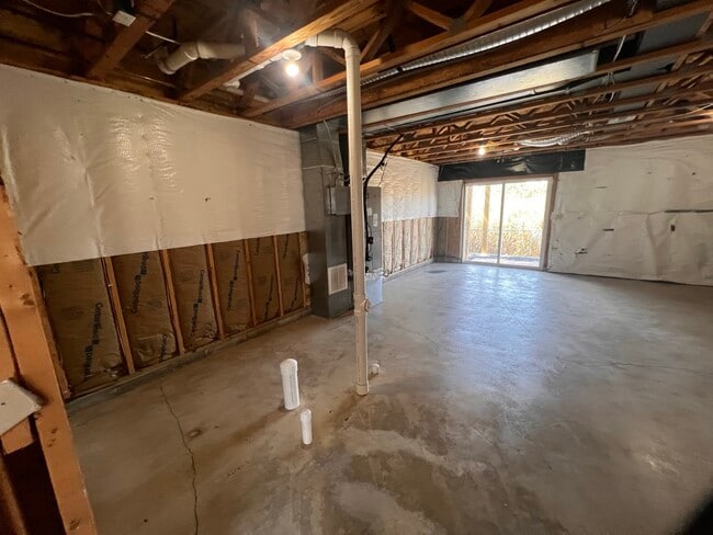 Building Photo - 3615 Harbor Rd
