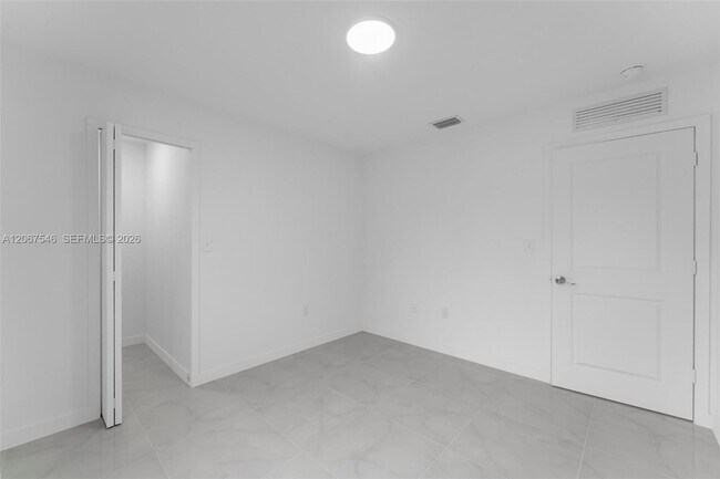 Building Photo - 1459 NW 2nd Ave