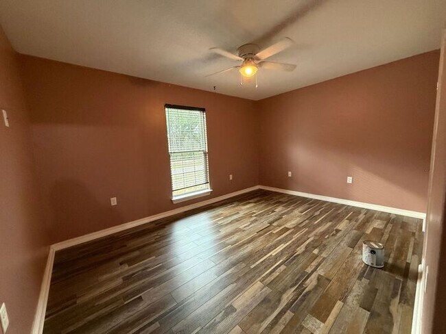 Building Photo - Milton - Tidal Bay - 4 bedroom, 2 bathroom with 2 car garage