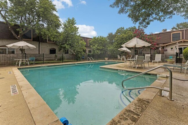 Building Photo - 7801 Shoal Creek Blvd
