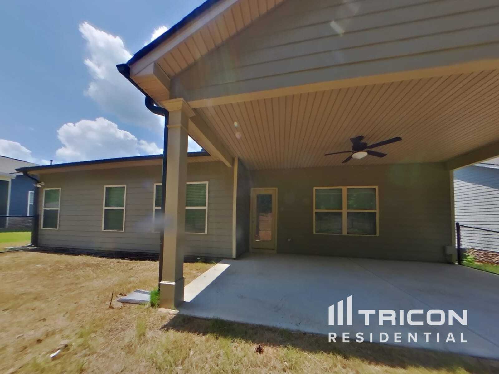 Building Photo - 8315 Loch Lomand Ln