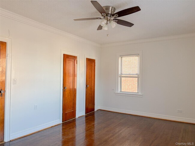 Building Photo - 2863 Coddington Ave