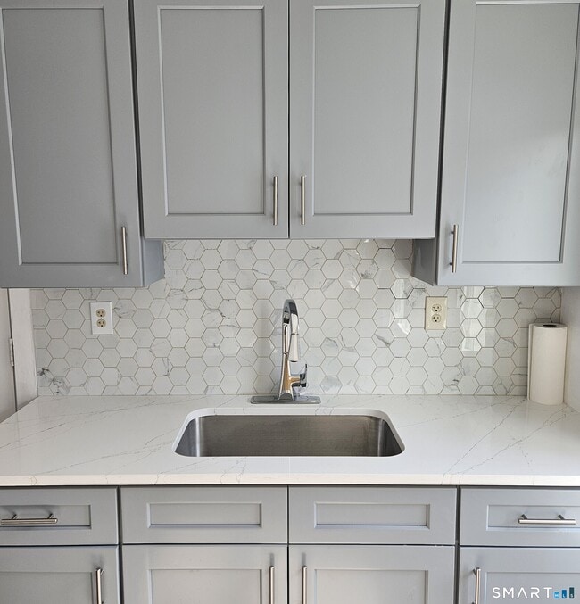 Building Photo - 97 Gridley St