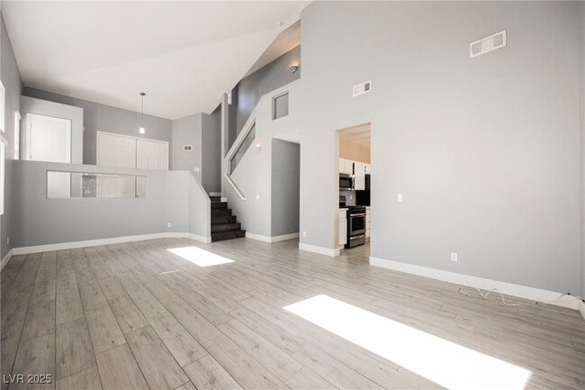 Building Photo - 138 Cam Capri