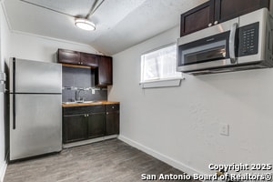 Building Photo - 3430 S Flores St