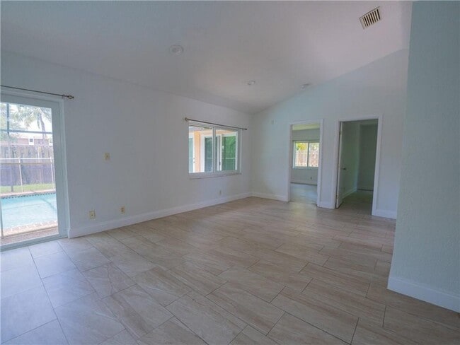 Building Photo - 5332 NW 29th Ct