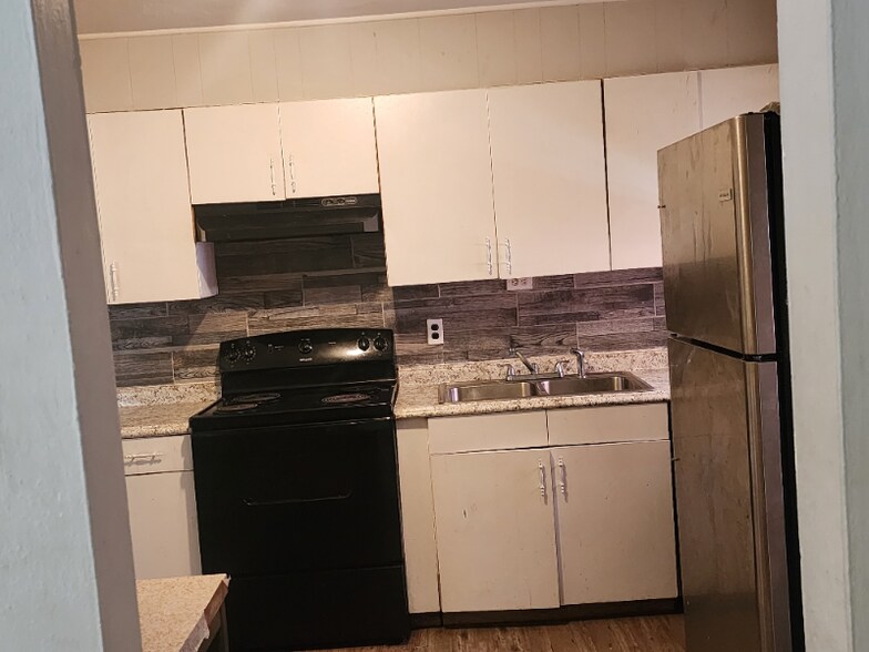 Building Photo - 1907 Semple Ave