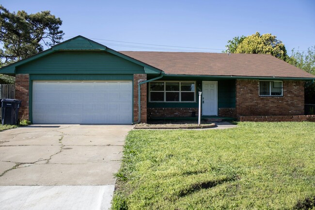 Primary Photo - 1309 NE 33rd St
