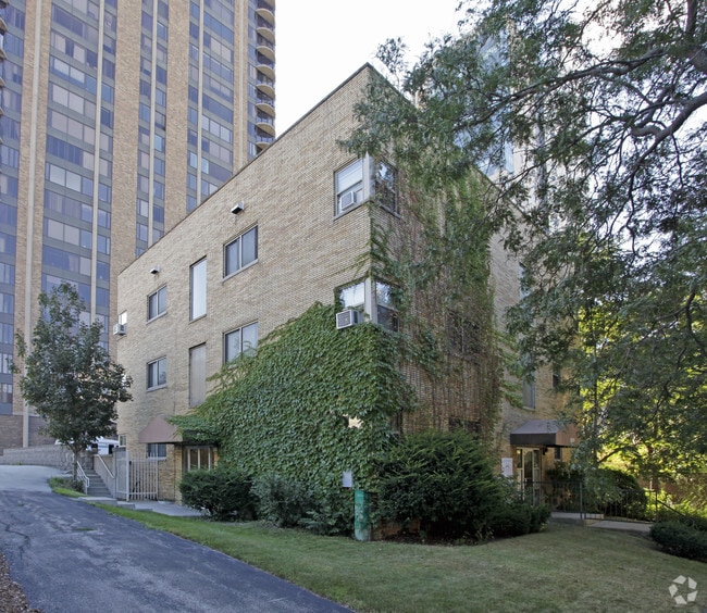 Primary Photo - The Waldorf