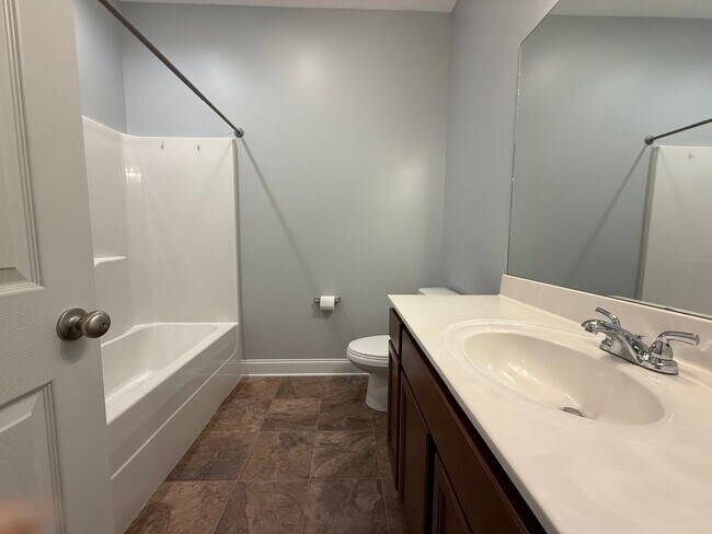 Building Photo - 145 Hardinberry St