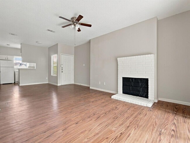 Building Photo - 9507 Kempler Dr