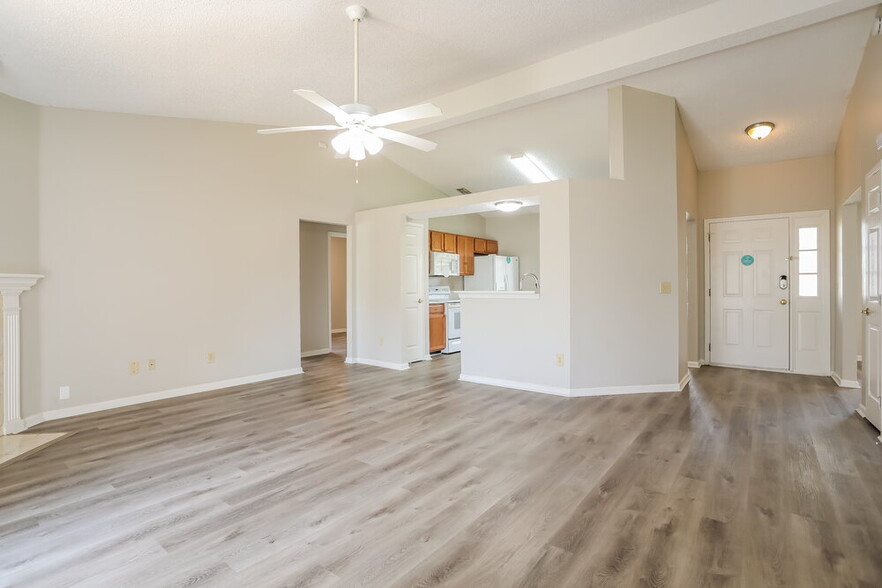 Building Photo - 3183 Olde Sutton Parke Dr