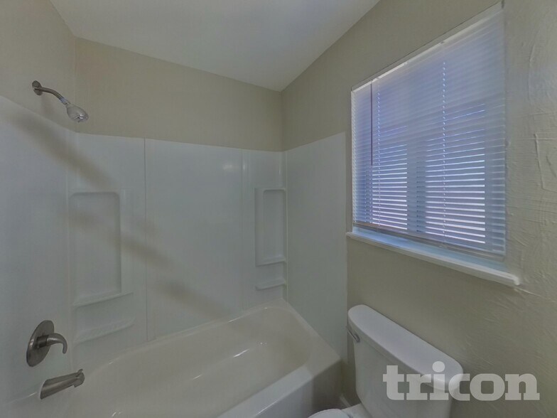 Building Photo - 1865 Swearinger Dr