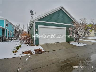 Building Photo - 10244 Sacramento Way