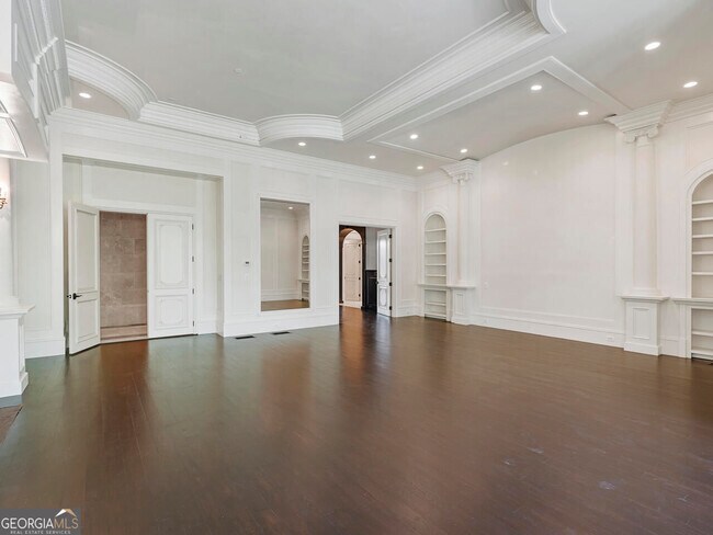 Building Photo - 6420 Riverside Dr
