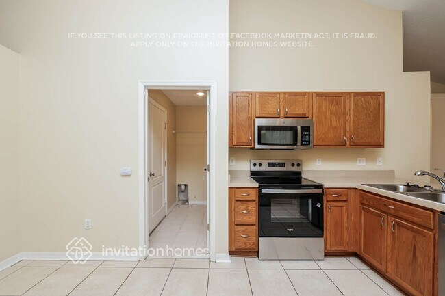 Building Photo - 507 Somerstone Dr