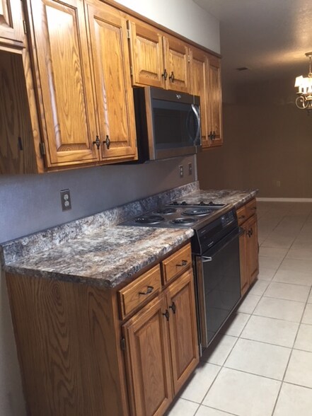 Building Photo - 3414 Reeder Dr