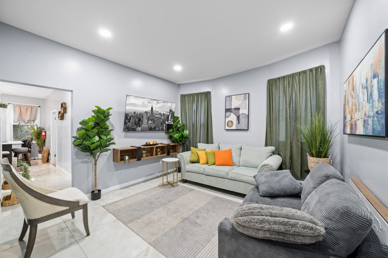 Building Photo - 20 W 48th St