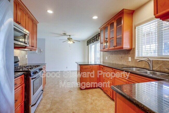 Building Photo - 10321 Courtright Rd